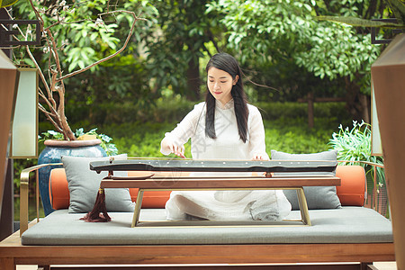 菊花茶明目清肝，茶香养生两相宜