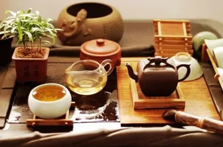 一杯茶，一场心灵的洗礼